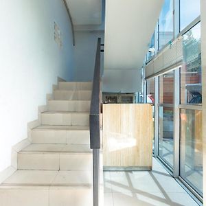 Dpaseban Jakarta Mitra Reddoorz